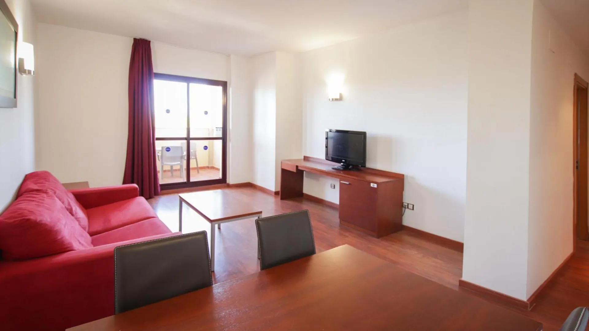 Отель Ohtels Мазагон 4*,